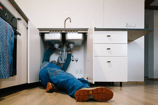 Professional Leak Detection technician working in Pomfret Center, CT